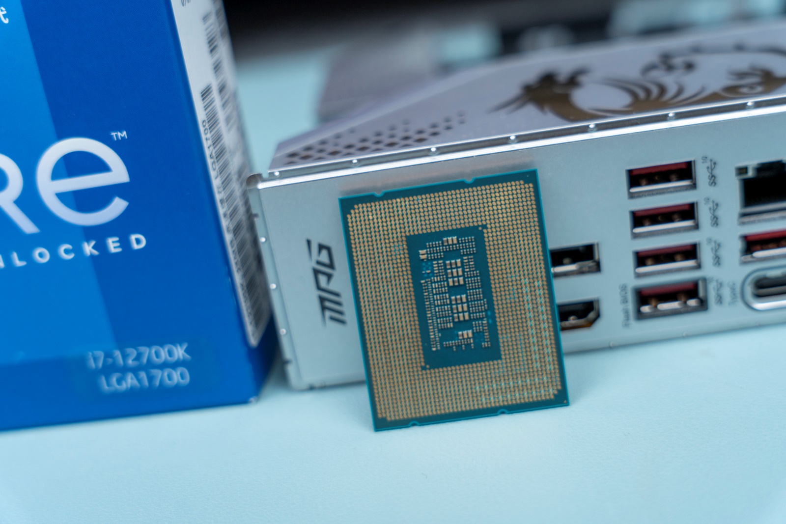 英特尔酷睿 i7-12700F：点燃内心激情的神器，性能提升新境界  第5张