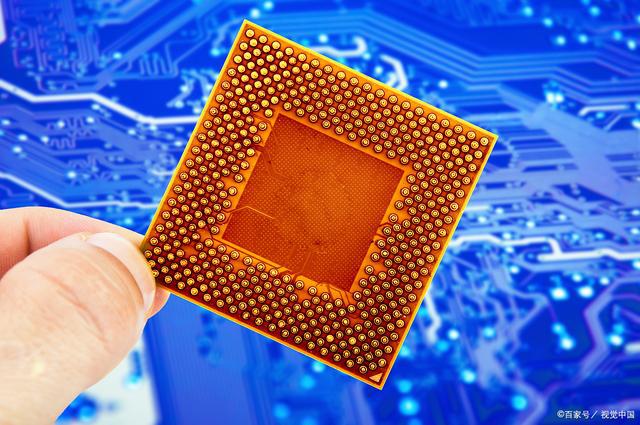 酷睿 i5-13600K：性能爆发，游戏世界的王者，带来全新体验