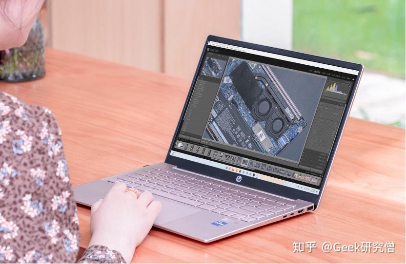 酷睿 i7-10700F：性能怪兽，驱动游戏及应用程序疾速运行  第5张