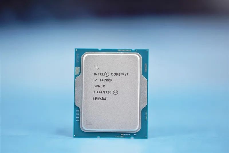 酷睿 i7-8086K：超越处理器定义的情怀象征与历史记忆  第1张