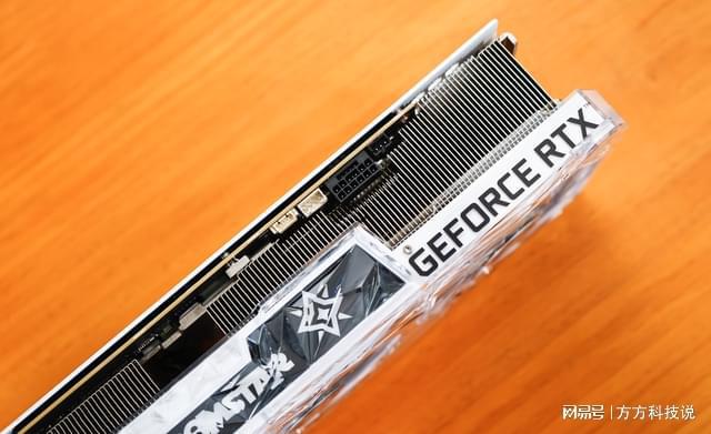 微星 GT75GTX1080 显卡功耗解析：性能与能耗的博弈  第3张