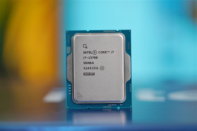 酷睿 i5-13600K：计算机的核心与灵魂，科技未来的象征