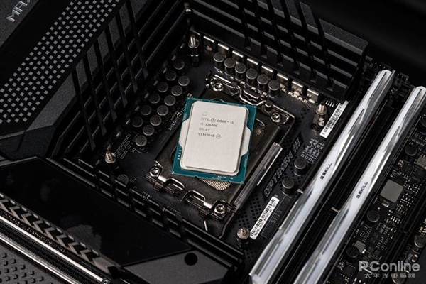 全新酷睿 i5-13600K 处理器：速度惊人，外观酷炫，体验未来科技  第4张