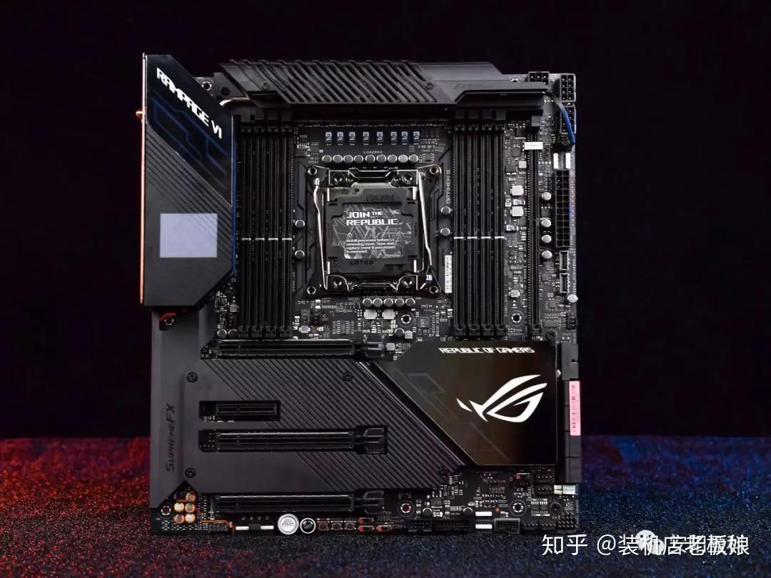 酷睿 i9-10980XE：超算之魂，18 核心的震撼，速度与效能的象征  第2张