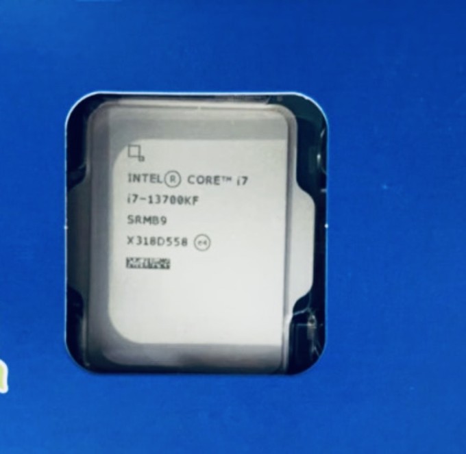 i7-990X CPUi7-990X：数字化时代的科技杰作与情感载体  第7张