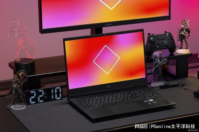 i7-6900K Intel Core i7-6900K：电脑界的顶尖跑车，性能表现令人心动神往  第7张