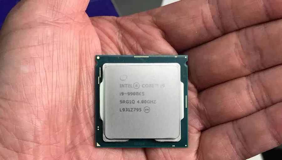 酷睿i9-7980XE 酷睿 i9-7980XE：融合科技之力的未来战士，开启电脑新纪元  第6张