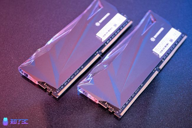 显卡的独特魅力与现实应用：AMD7450 与 NVIDIA GT705 的对比  第3张