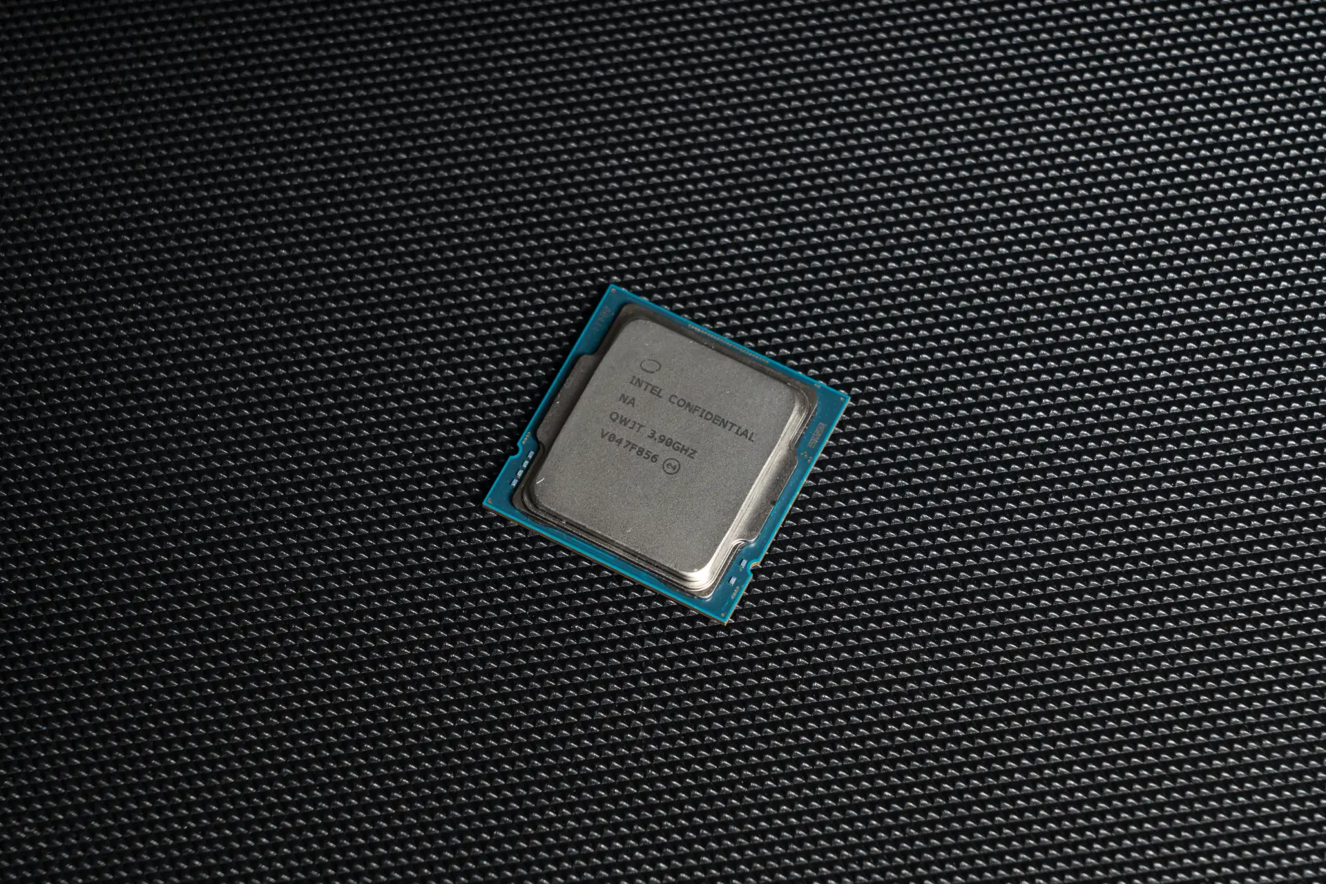 i5-3570K 英特尔 i5-3570K：科技洪流中的永恒经典，回忆与荣光并存  第3张