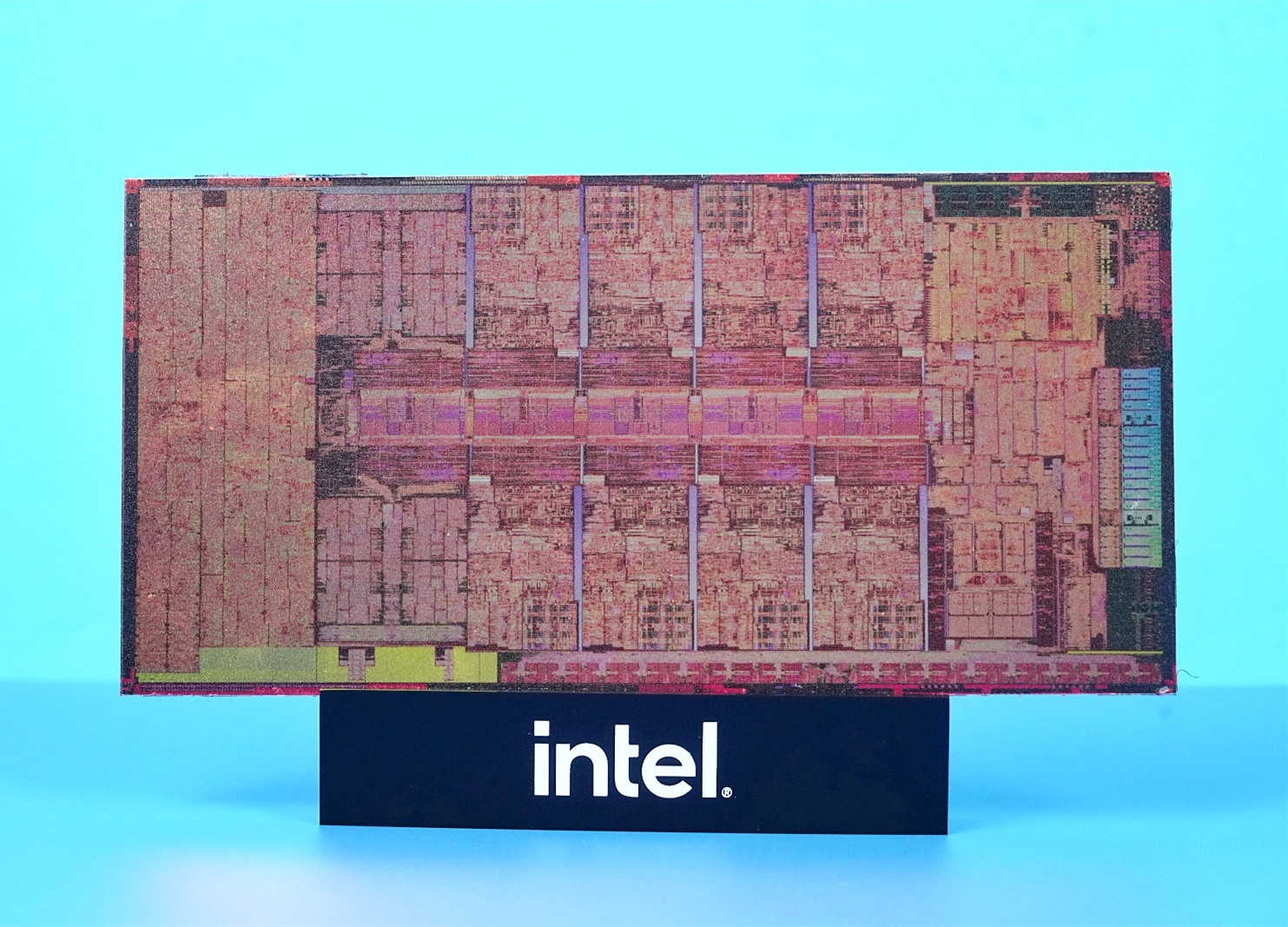 酷睿i5-9500F Intel Core i5-9500F：游戏爱好者的理想选择，性能全开，畅玩无界  第6张