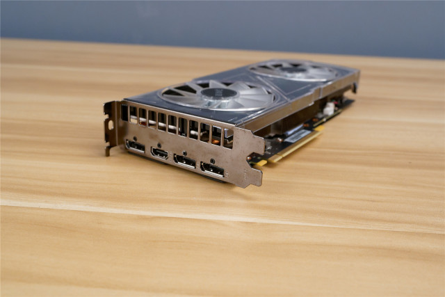 NVIDIA GT7401G 显卡：高性价比之选，适合家庭及小型机箱  第8张