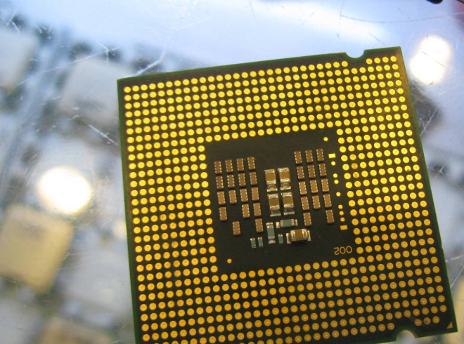 酷睿i7-9800X 全面多任务处理，酷睿i7-9800X助力专业创意与深度游戏玩家  第1张