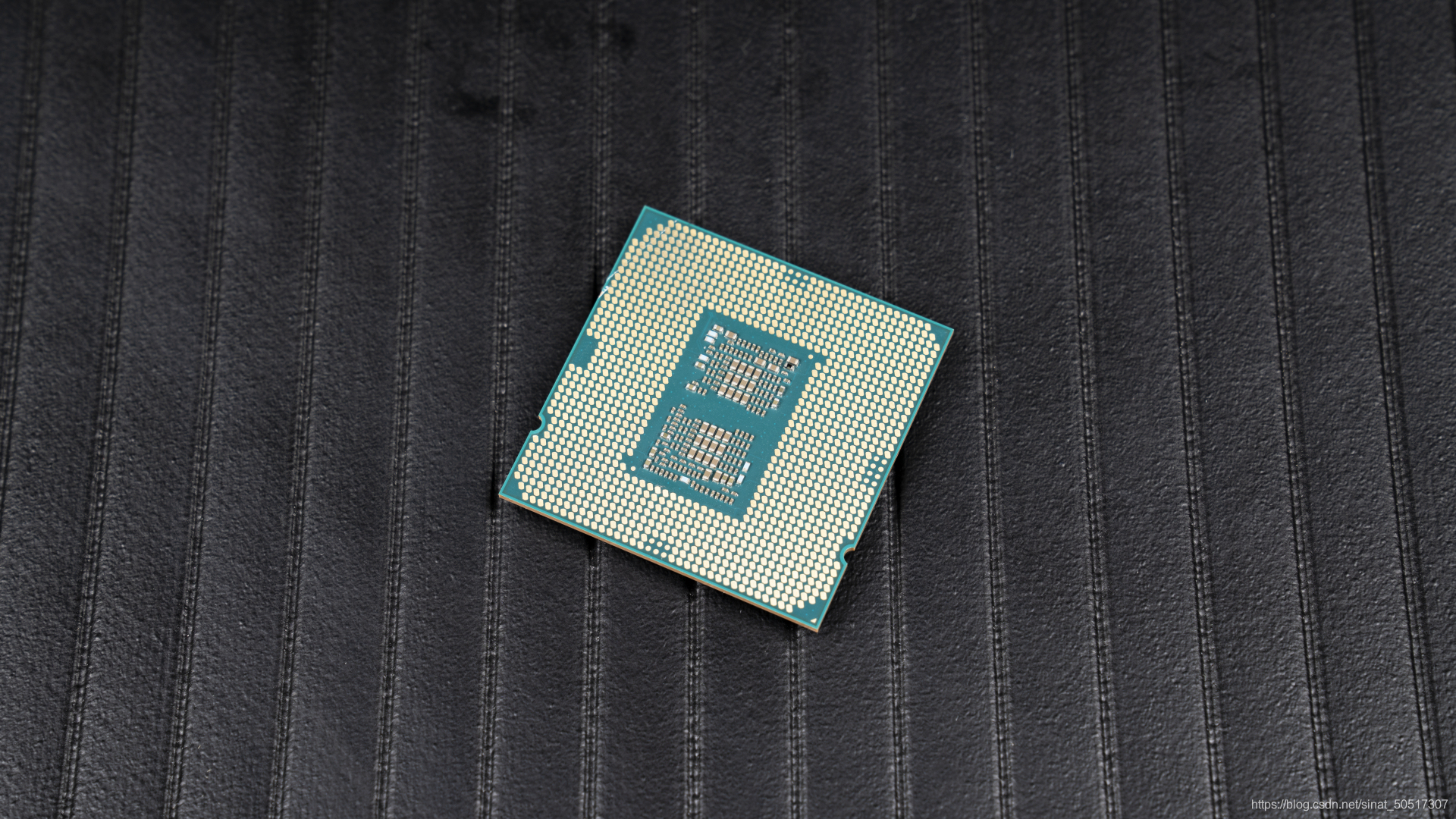 酷睿 i7-9700KF：速度与激情的完美结合，超级电脑的核心之选  第7张