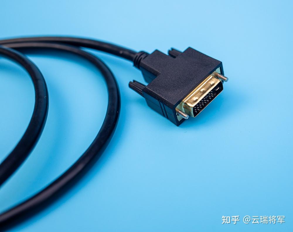 GT 显卡 HDMI 接口：不仅传输画面，还能带来极致视听体验