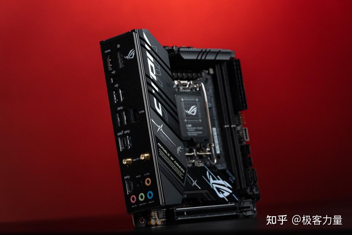 英特尔酷睿 i5-12600K：穿越未来的极客英雄，在数字领域展开猛烈攻势  第3张