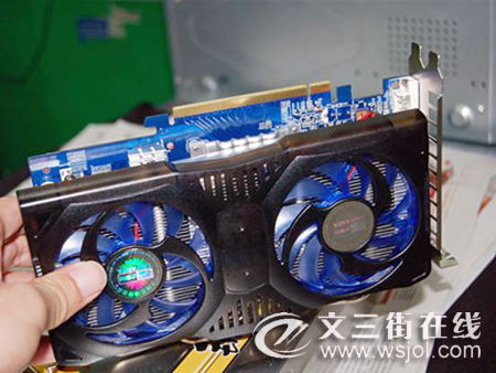 古董电脑中的 2GB GT730 显卡：游戏回忆与性能挑战  第5张